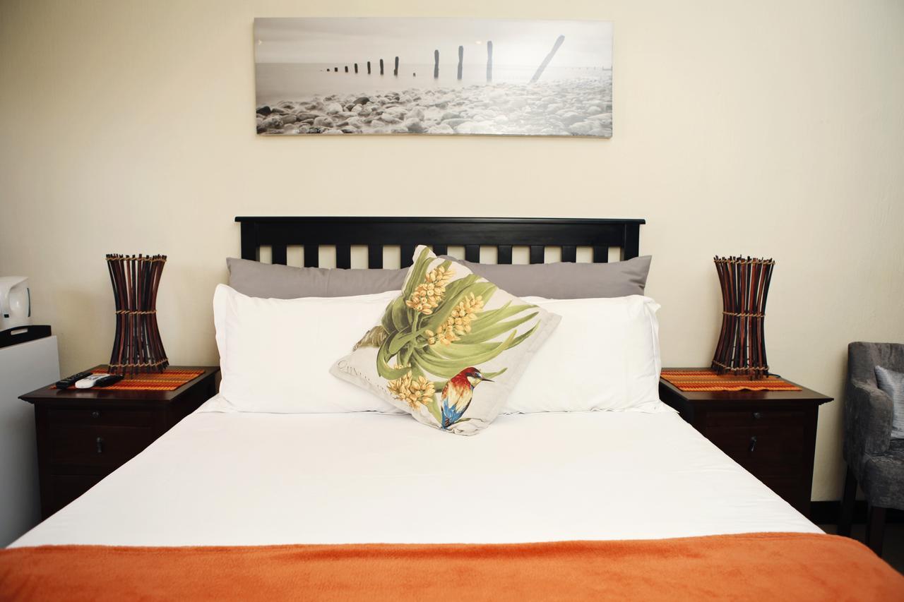 Aloes No.21 Bed & Breakfast Amanzimtoti Exterior photo