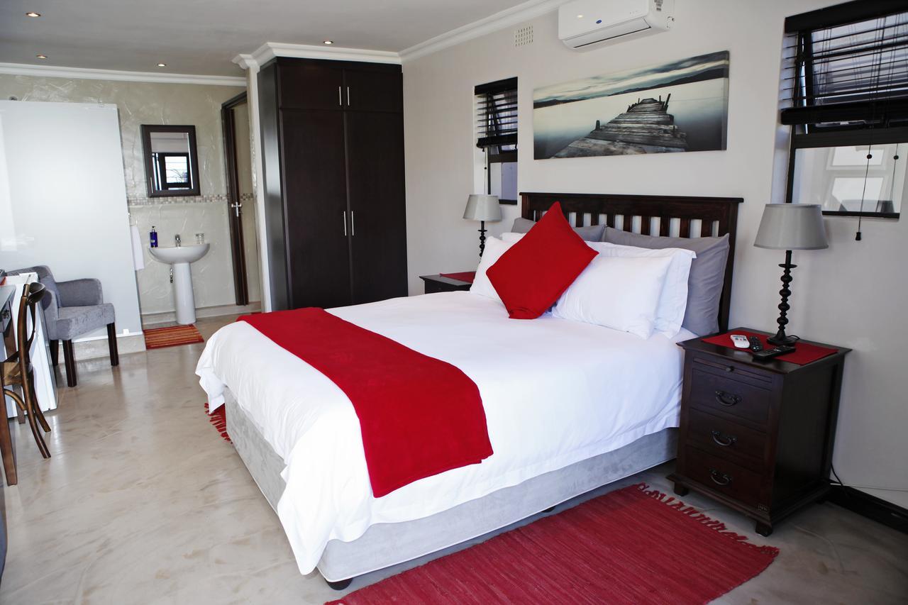 Aloes No.21 Bed & Breakfast Amanzimtoti Exterior photo